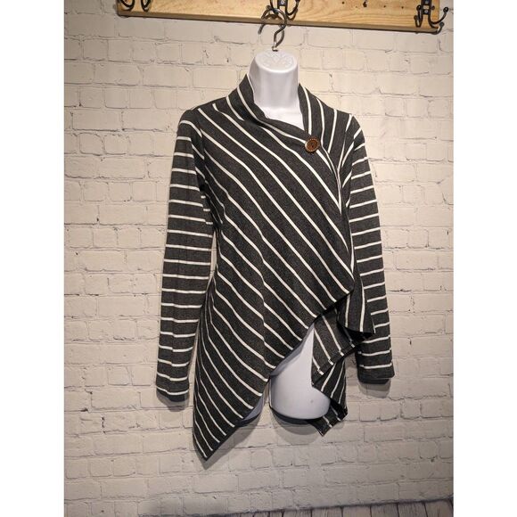 Bobeau soft asymmetrical buttoned cardigan medium + - Picture 1 of 4